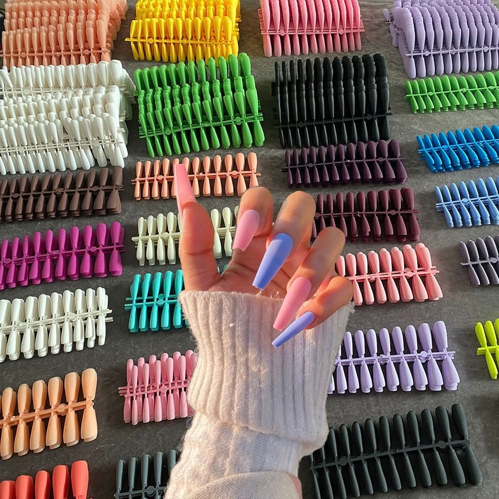 ChicNails | Matowe, nakładane paznokcie – Eleganckie sztuczne paznokcie w 13 odcieniach 2