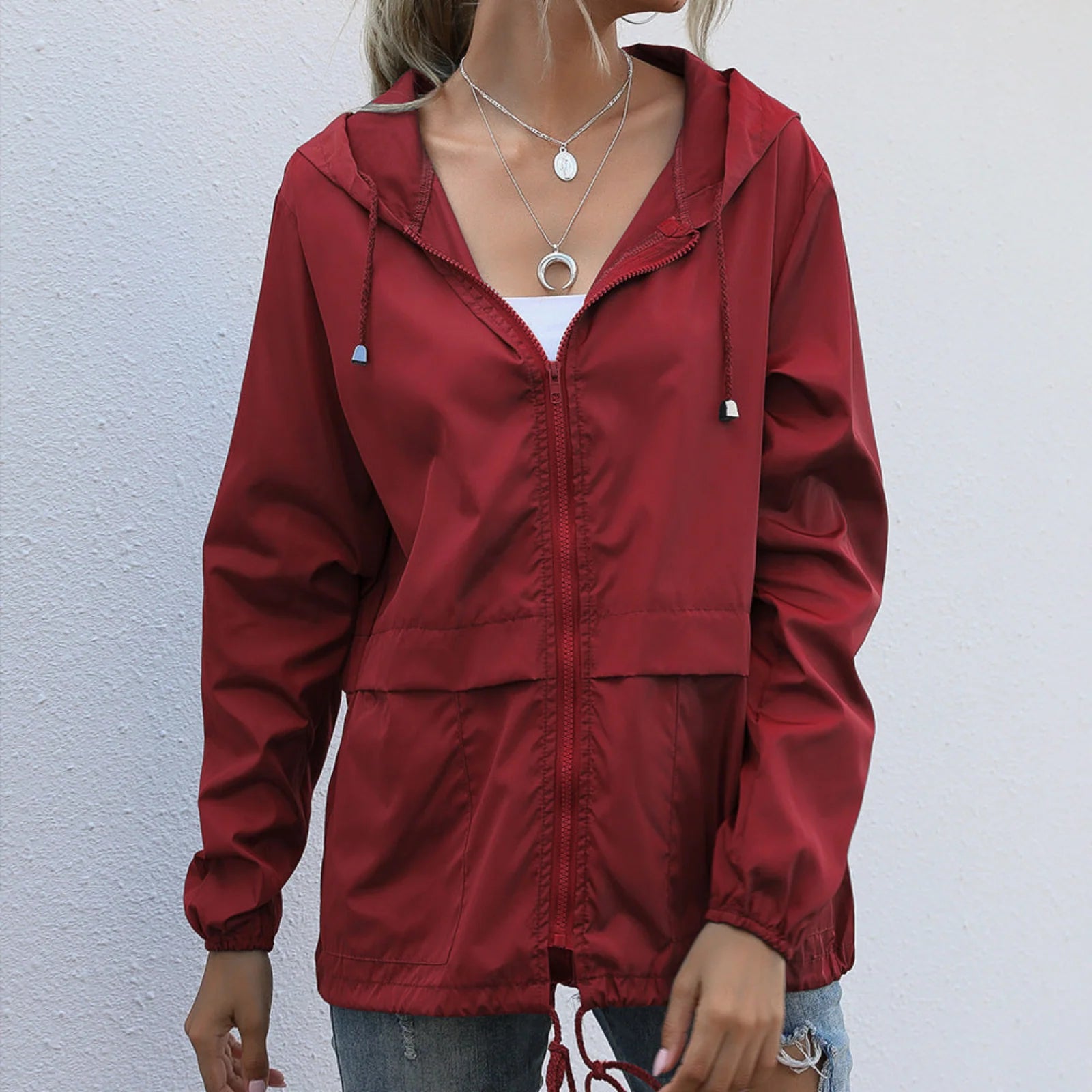Damenjacke Wasserdicht mit Reißverschluss und Kapuze Stylish und Praktisch 2