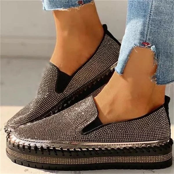 Damskie trampki wsuwane z kryształkami – styl casualowy i glamour 3