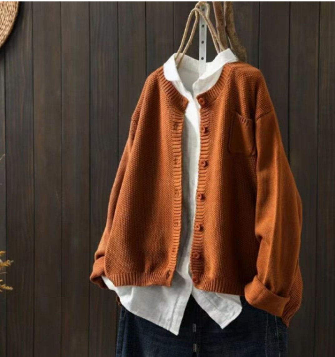 Długi Kardigan Damski Oversize Z Guzikami I Kieszeniami - Stylowy Kardigan Na Każdą Okazję 3