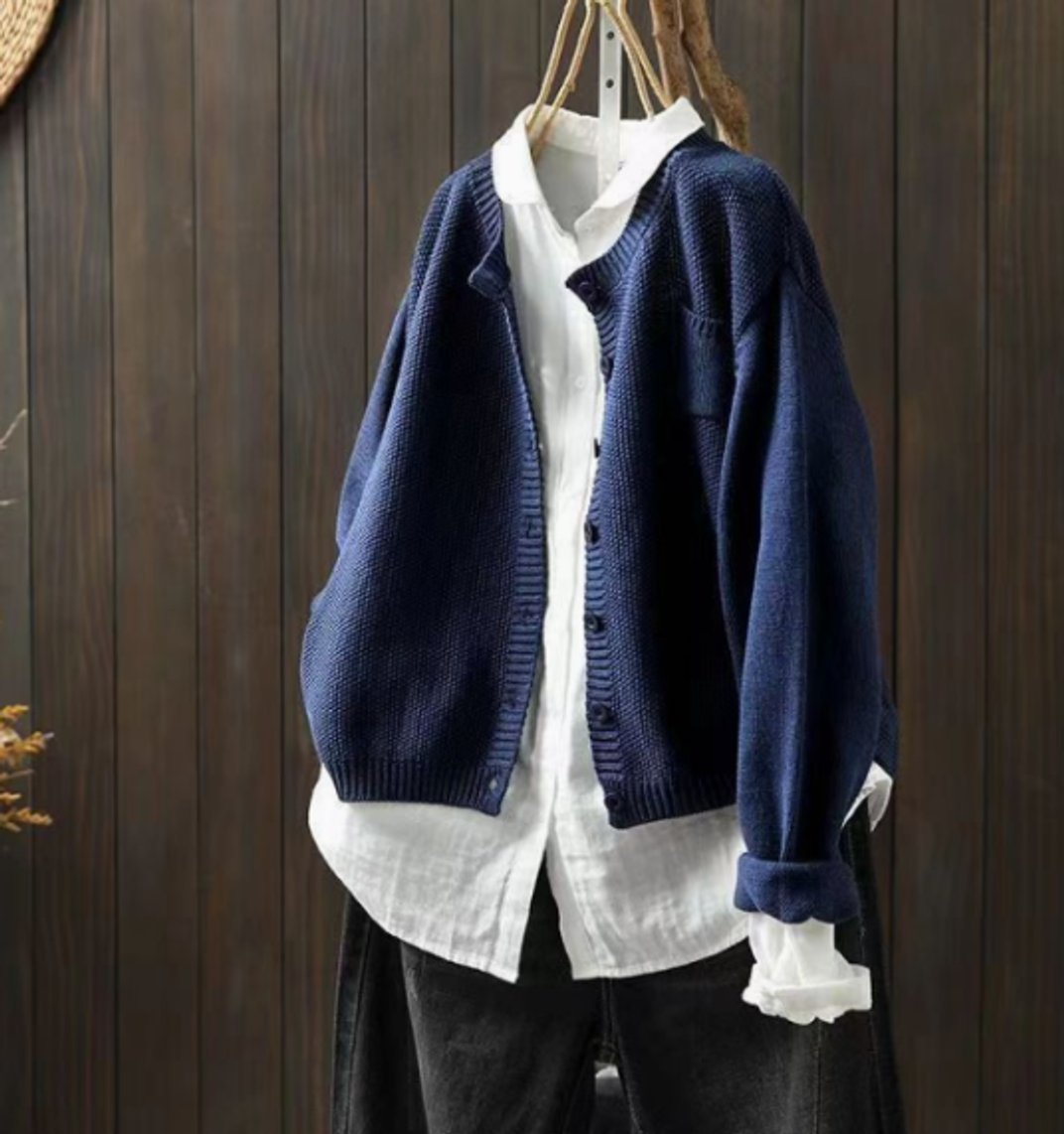 Długi Kardigan Damski Oversize Z Guzikami I Kieszeniami - Stylowy Kardigan Na Każdą Okazję 5