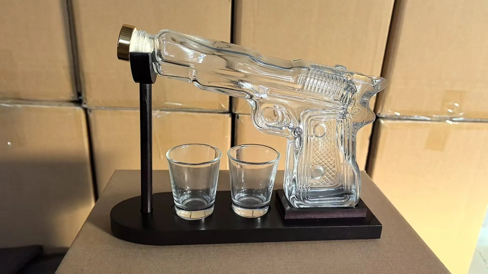 Dozownik z Karafką Pistoletową do Whisky i Wódki – Elegancki Szklany Dozownik do Domowego Baru 3