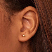 Eleganckie Wtyki w Złotym Kolorze z Nowoczesnym Designem – Stylowa Biżuteria na Co Dzień i Na Wyjścia 2