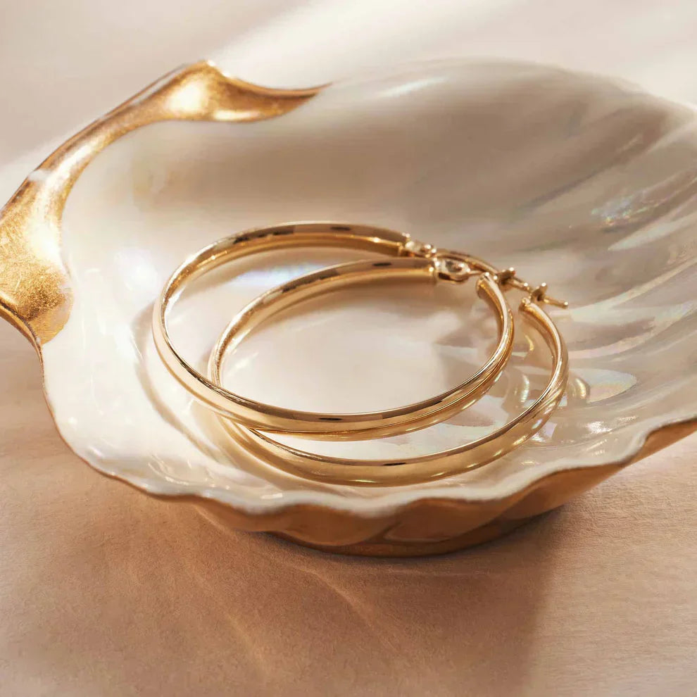 Kolczyki z Złotym Wykończeniem – Elegancka Biżuteria na Każdą Okazję 2