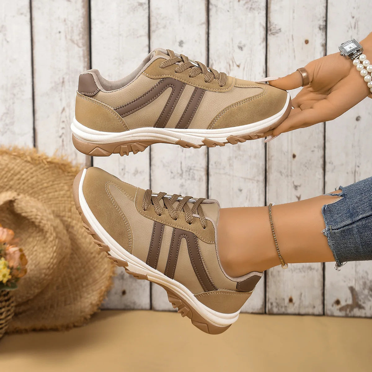 Lekkie trampki damskie – stylowe i wygodne buty do chodzenia 1