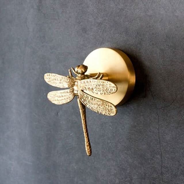 Mosiężny wieszak ścienny w kształcie zwierzęcia ze złotymi akcentami 5