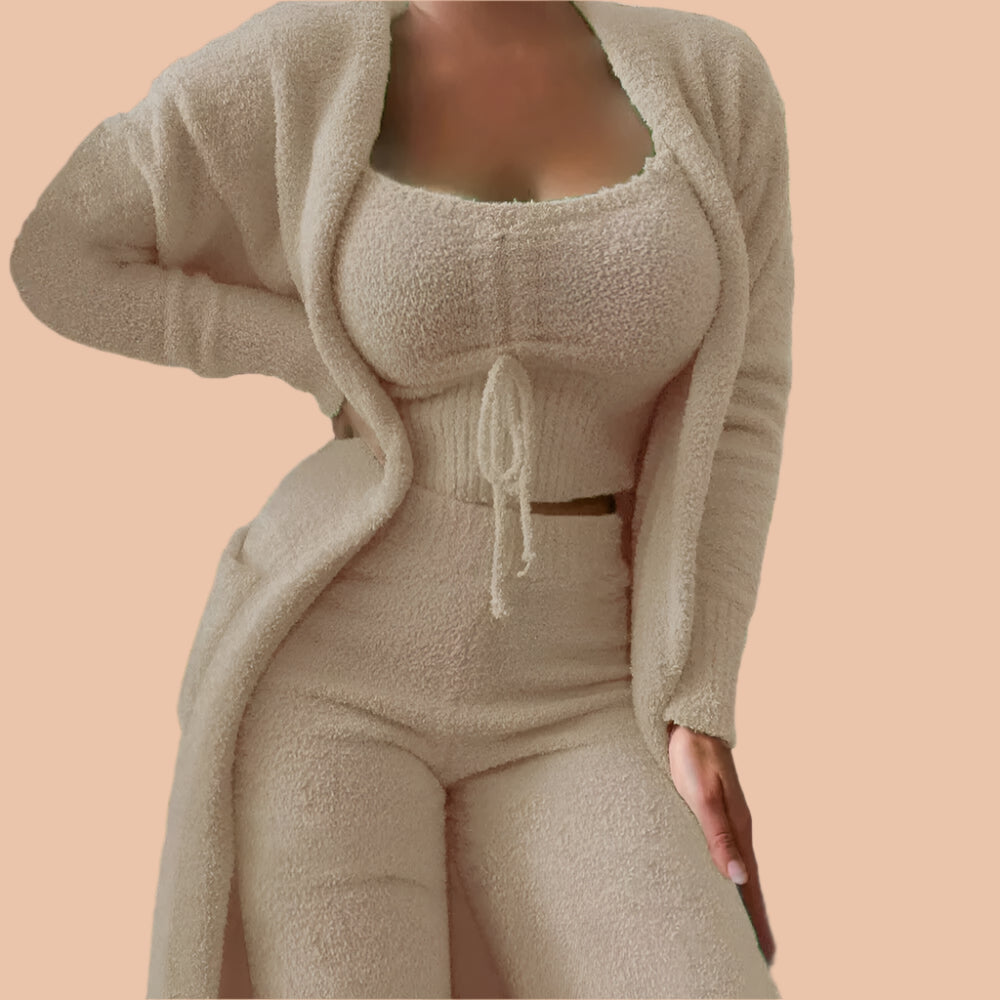NOVA | Three Piece Lounge Set Women 2