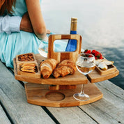 Picknicktisch mit Wein im Freien | Platz für Flasche, 2 Gläser & Snacks | Tragbar  | VinoPicnic 2