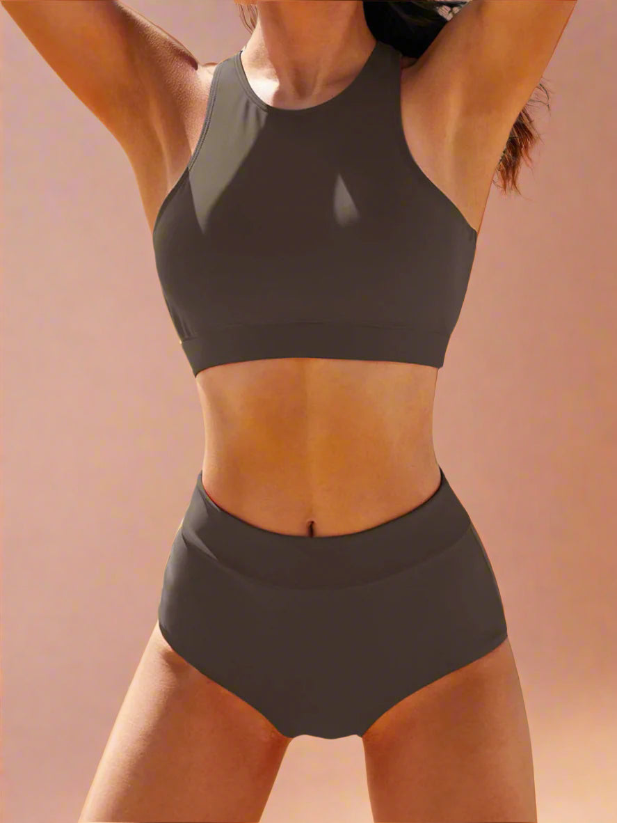 Sportieve High-Waist Bikini met Racerback Top 2