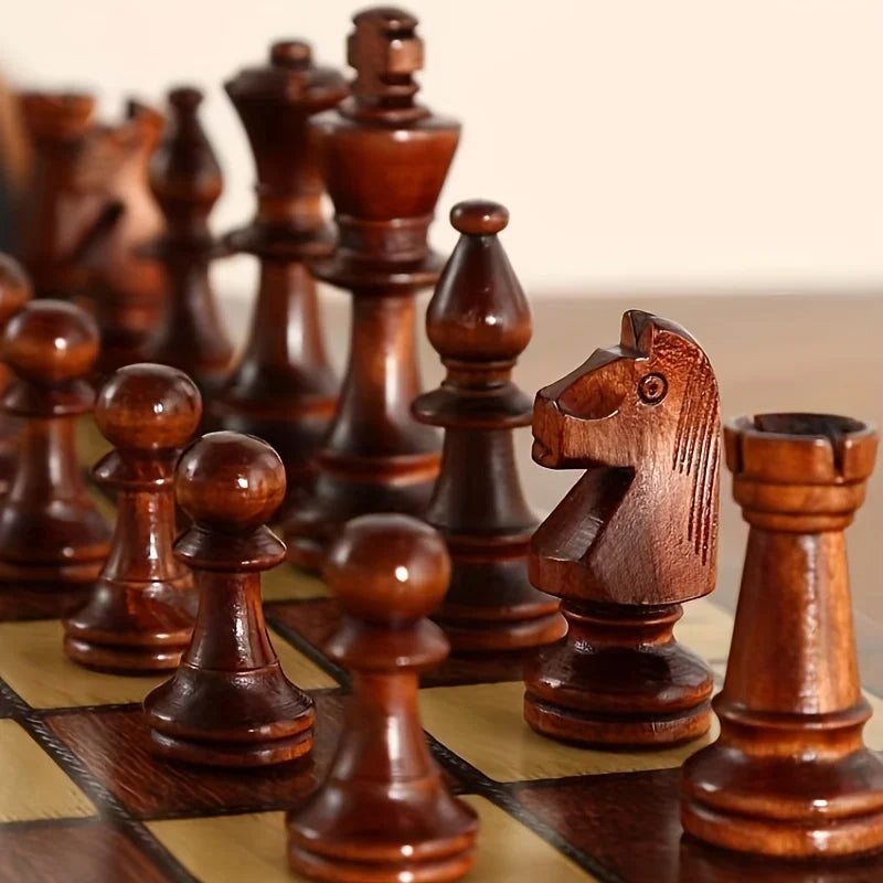 Strategio – Składana drewniana gra w szachy z filcową planszą 2