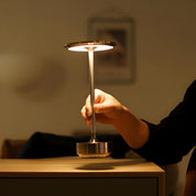Tischlampe | Kabellos & Dimmbar | Schlankes Design | GlowVault 4