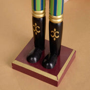 Urok Dziadka do Orzechów | Lalka świąteczna 30 cm do dekoracji domu 5