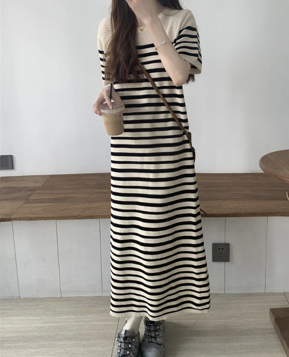 Adeline | Letnia sukienka w koszulce w paski