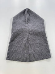 Przytulny Zimowy Szalik z Kapturem