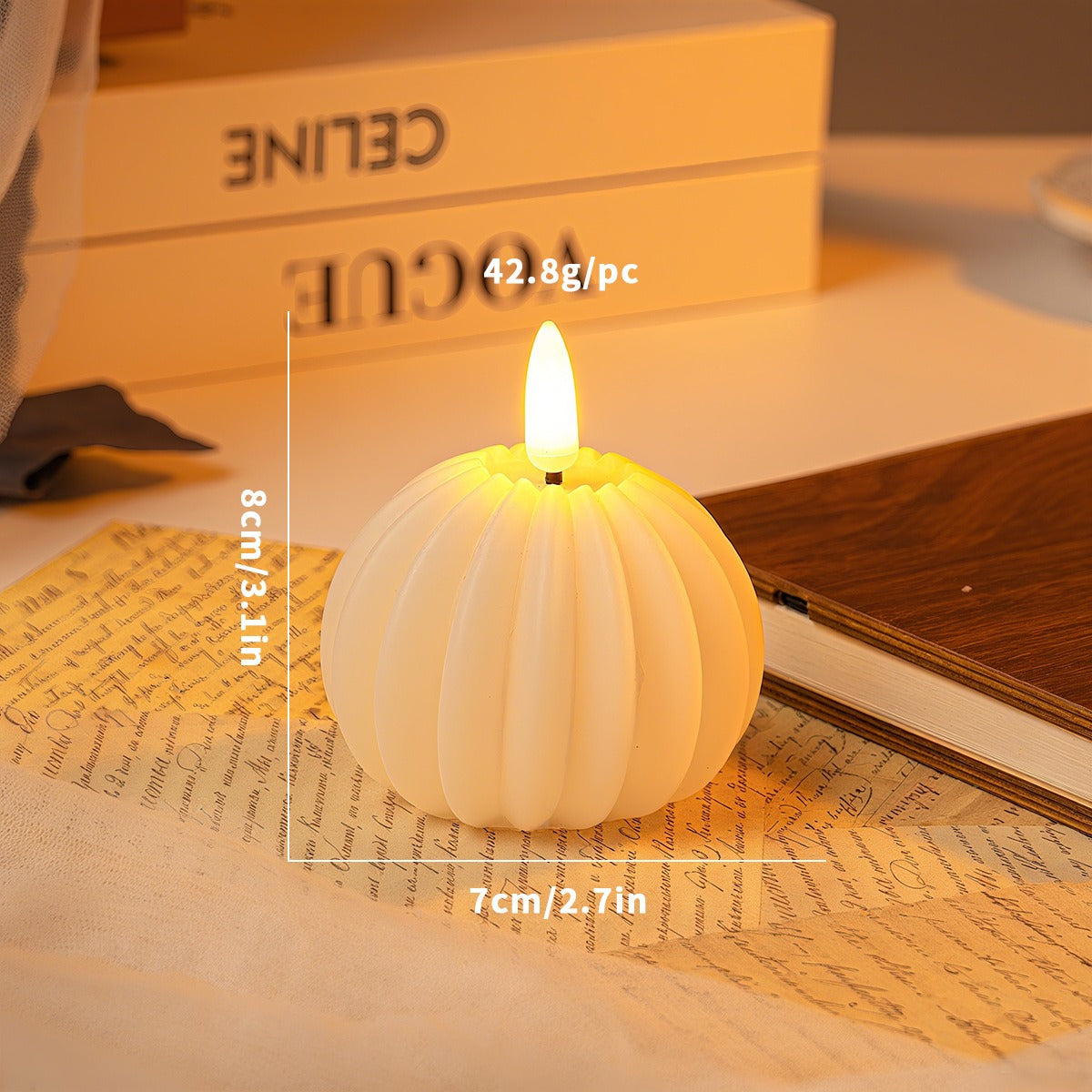 WinterShine – Elegancka świeca LED w matowym szkle o wzorze kuli śnieżnej 2