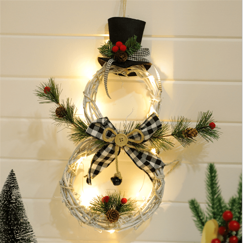 Zimowe cuda | Urocza dekoracja w kształcie bałwana na świąteczną wystawę 0