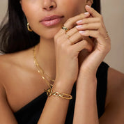 Złota Bransoletka Damska w Kształcie Litery T – Elegancki Design i Stylowy Wygląd 2