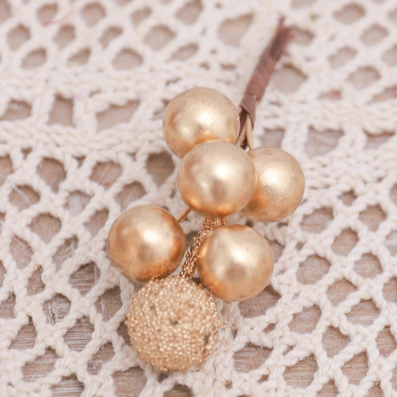 Złota Elegancja | Zestaw bukietów choinkowych do dekoracji świątecznych 0