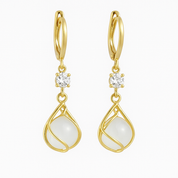 Złote Kolczyki z Białym Opalem – Elegancka Biżuteria na Każdą Okazję 0