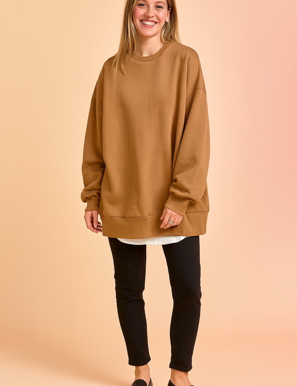 Oversized streetwear sweater with a loose fit, smooth texture, and soft finish, perfect for everyday outfits.
