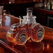Karafka do whisky 300ml z Trójwymiarowym Designem Traktora – Elegancki Zestaw do Whisky, Szklana Butelka na Alkohole