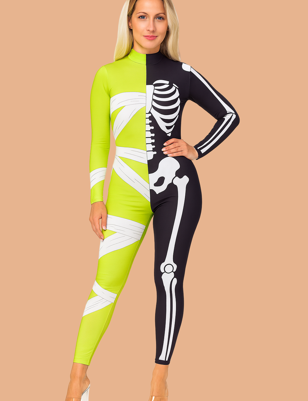 Kostium halloweenowy damski typu kombinezon, połowa w neonowej zieleni z nadrukiem bandaży mumii, a druga połowa w czerni z białym nadrukiem szkieletu, z długimi rękawami i dopasowanym fasonem.
