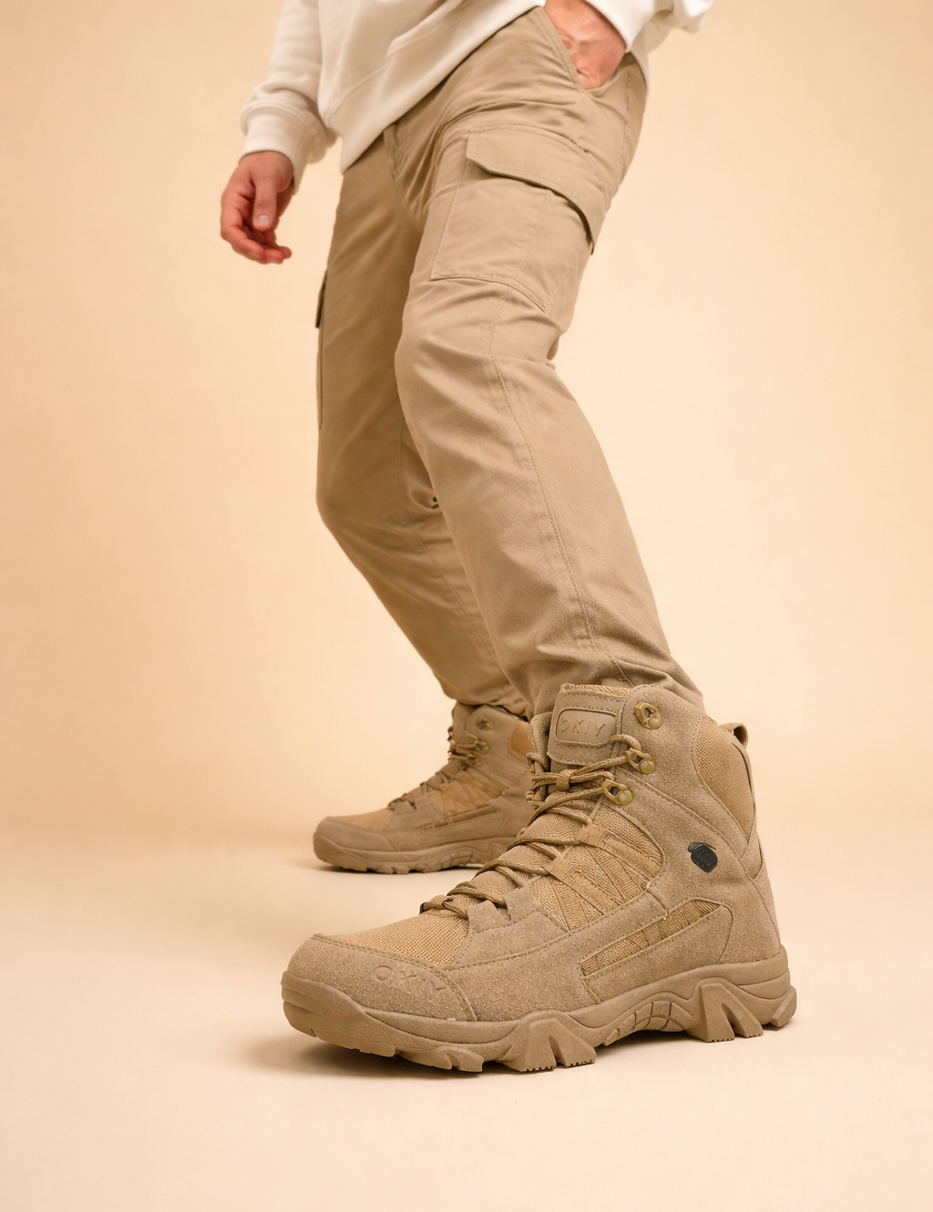 mens-tactical-high-ankle-outdoor-boots-rugged-sole1.png