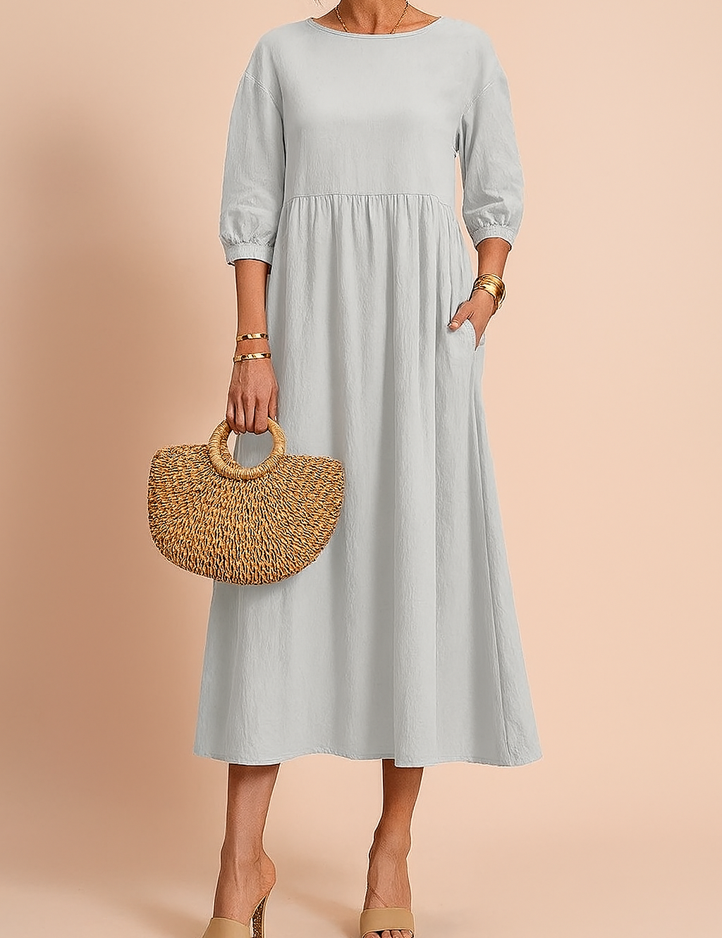 4 rękawa, luźny krój z marszczeniem w talii, styl boho.