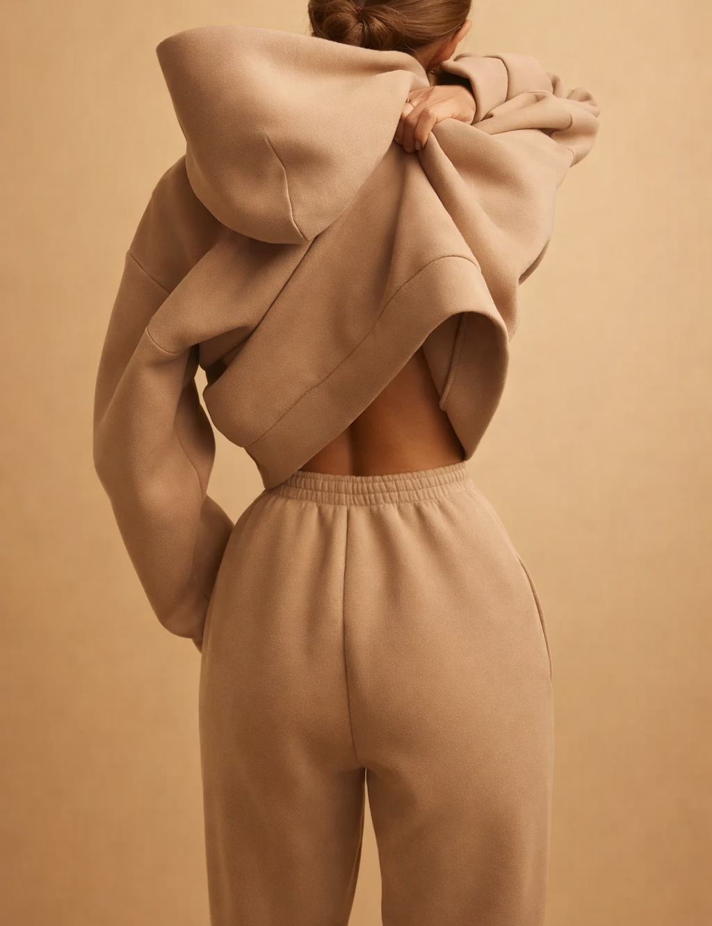 womens-relaxed-urban-outfit-set-hooded-top-jogger-pants.png